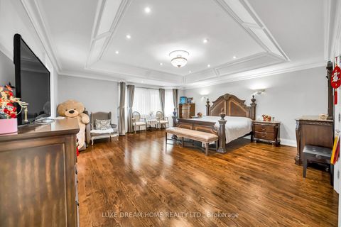 Photo 20 at 7 Geranium Court, Newtonbrook East, Toronto