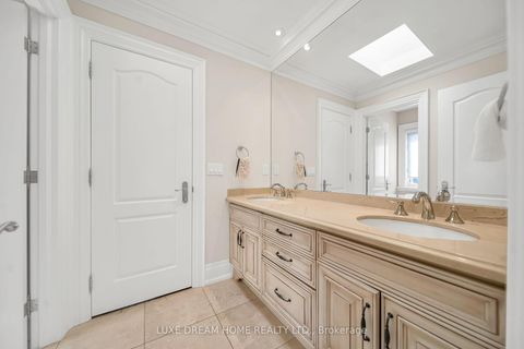 Photo 27 at 7 Geranium Court, Newtonbrook East, Toronto