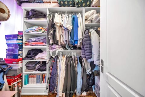 Photo 30 at 7 Geranium Court, Newtonbrook East, Toronto