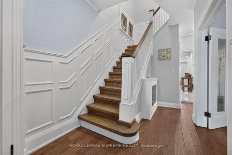 Photo 14 at 626 Manning Avenue, Little Italy, Toronto
