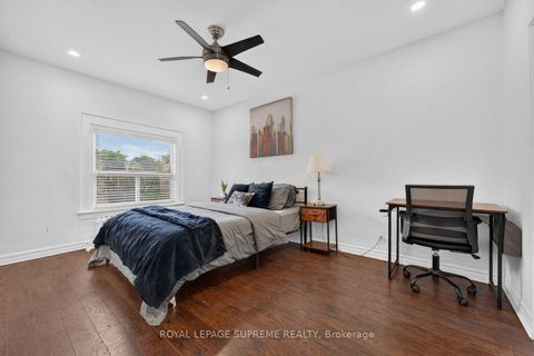 Photo 16 at 626 Manning Avenue, Little Italy, Toronto