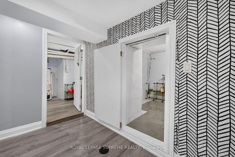 Photo 26 at 626 Manning Avenue, Little Italy, Toronto
