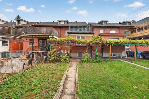Photo 37 at 626 Manning Avenue, Little Italy, Toronto