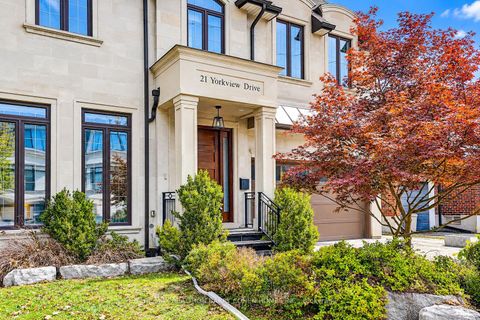 Photo 1 at 21 Yorkview Drive, Willowdale West, Toronto