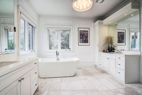Photo 27 at 21 Yorkview Drive, Willowdale West, Toronto