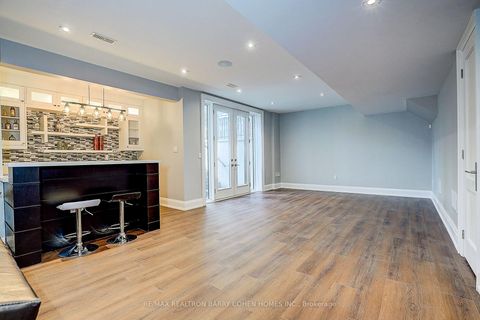 Photo 43 at 21 Yorkview Drive, Willowdale West, Toronto