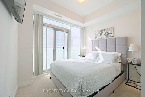 Photo 4 at 1908 - 14 York Street S, Waterfront Communities C1, Toronto