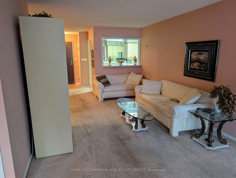 Photo 8 at 610 - 30 Greenfield Avenue, Willowdale East, Toronto