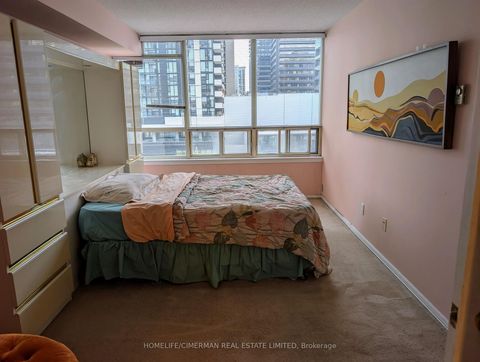 Photo 17 at 610 - 30 Greenfield Avenue, Willowdale East, Toronto