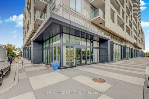 Photo 2 at 515 - 2033 Kennedy Road, Malvern West, Toronto