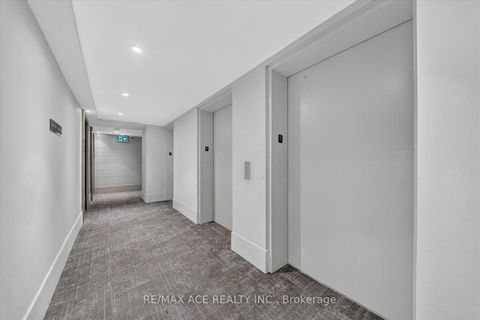 Photo 5 at 515 - 2033 Kennedy Road, Malvern West, Toronto