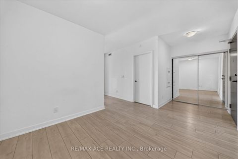 Photo 10 at 515 - 2033 Kennedy Road, Malvern West, Toronto