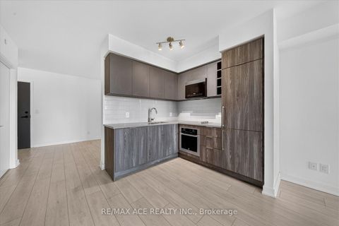 Photo 14 at 515 - 2033 Kennedy Road, Malvern West, Toronto