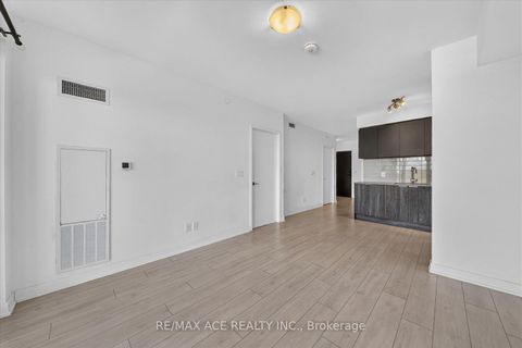 Photo 17 at 515 - 2033 Kennedy Road, Malvern West, Toronto