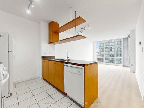 Photo 14 at 1502 - 35 Mariner Terrace, Waterfront Communities C1, Toronto