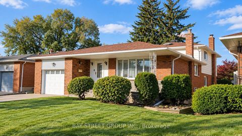 Photo 1 at 936 Scarborough Golf Clu Road, Woburn, Toronto