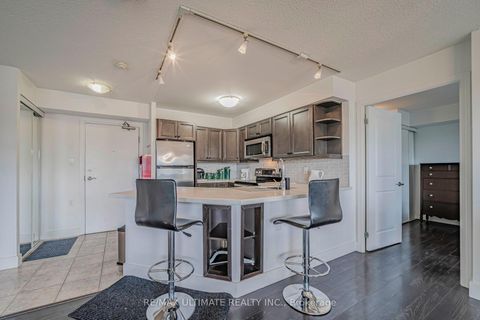 Photo 5 at 513 - 872 Sheppard Avenue W, Bathurst Manor, Toronto