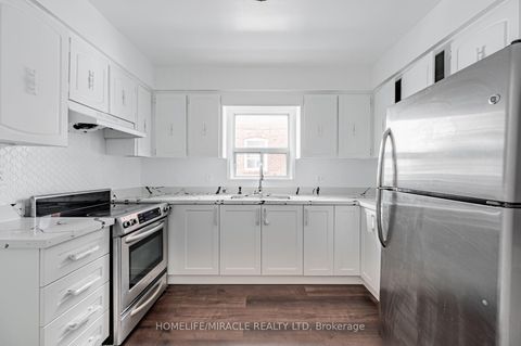 Photo 3 at 44 Leduc Drive, Kipling, Toronto