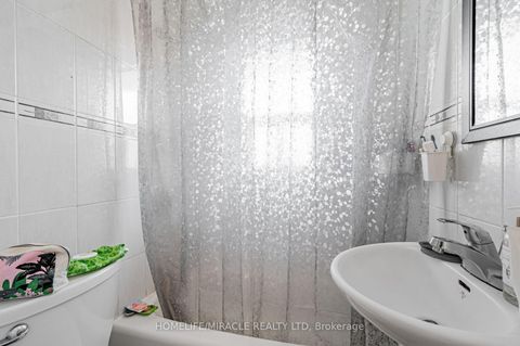 Photo 20 at 44 Leduc Drive, Kipling, Toronto