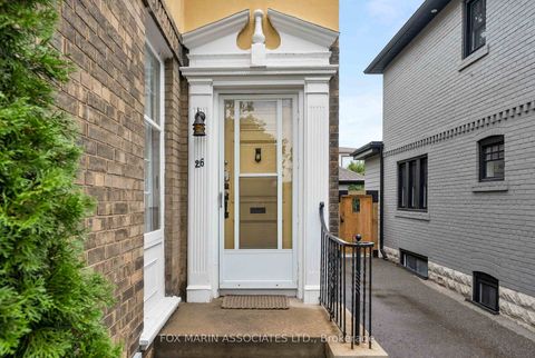 Photo 2 at 26 Claxton Boulevard, Cedarvale, Toronto