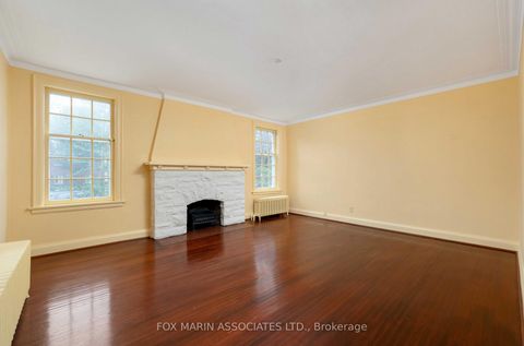 Photo 5 at 26 Claxton Boulevard, Cedarvale, Toronto