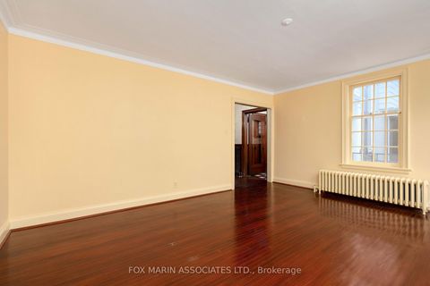 Photo 7 at 26 Claxton Boulevard, Cedarvale, Toronto