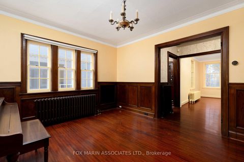 Photo 10 at 26 Claxton Boulevard, Cedarvale, Toronto
