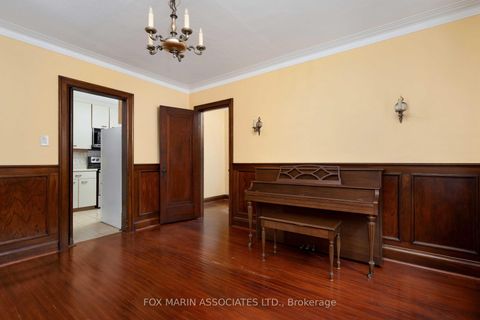 Photo 11 at 26 Claxton Boulevard, Cedarvale, Toronto