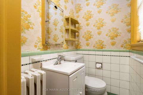 Photo 23 at 26 Claxton Boulevard, Cedarvale, Toronto