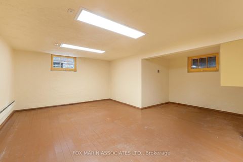 Photo 31 at 26 Claxton Boulevard, Cedarvale, Toronto