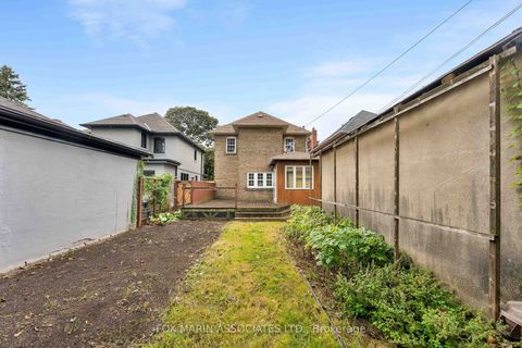 Photo 39 at 26 Claxton Boulevard, Cedarvale, Toronto