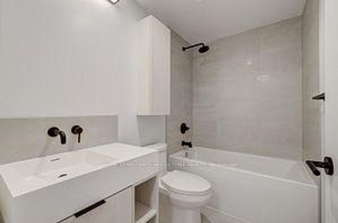 Photo 5 at 2011 - 108 Peter Street, Waterfront Communities C1, Toronto