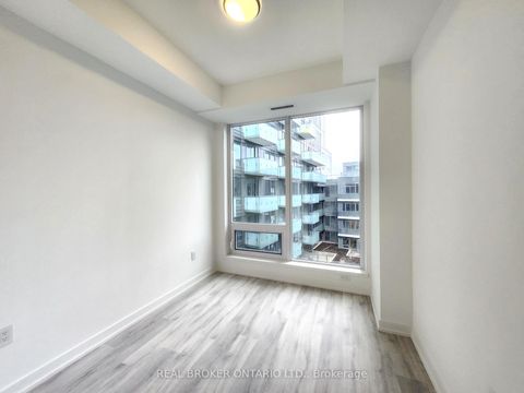 Photo 6 at N625 - 7 Golden Lion Heights, Newtonbrook East, Toronto