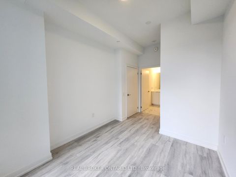 Photo 7 at N625 - 7 Golden Lion Heights, Newtonbrook East, Toronto