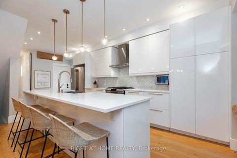 Photo 7 at 16 Pine Crescent, The Beaches, Toronto