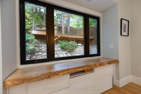Photo 12 at 16 Pine Crescent, The Beaches, Toronto