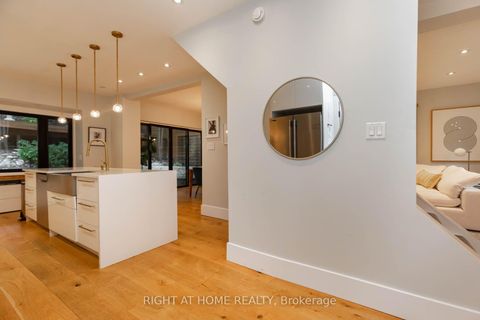 Photo 13 at 16 Pine Crescent, The Beaches, Toronto