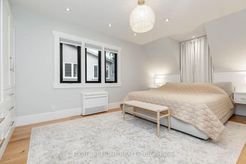 Photo 18 at 16 Pine Crescent, The Beaches, Toronto