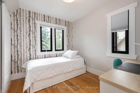 Photo 21 at 16 Pine Crescent, The Beaches, Toronto