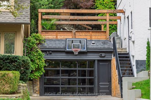 Photo 28 at 16 Pine Crescent, The Beaches, Toronto