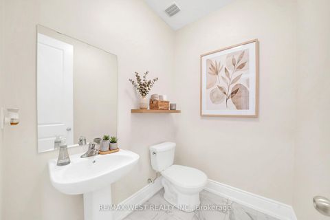 Photo 5 at 201 Bellefond Street, Kleinburg, Vaughan