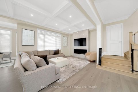 Photo 9 at 201 Bellefond Street, Kleinburg, Vaughan