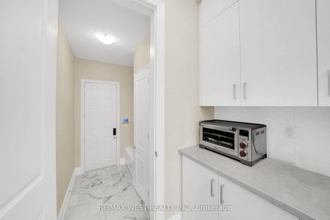 Photo 13 at 201 Bellefond Street, Kleinburg, Vaughan