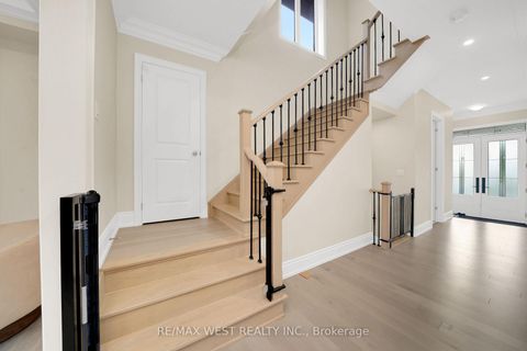 Photo 15 at 201 Bellefond Street, Kleinburg, Vaughan
