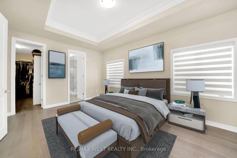 Photo 18 at 201 Bellefond Street, Kleinburg, Vaughan