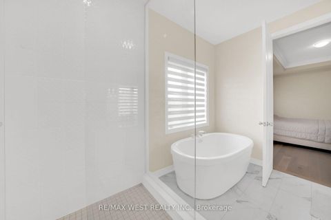 Photo 21 at 201 Bellefond Street, Kleinburg, Vaughan
