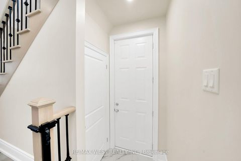 Photo 29 at 201 Bellefond Street, Kleinburg, Vaughan