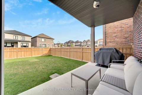Photo 30 at 201 Bellefond Street, Kleinburg, Vaughan