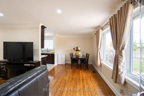 Photo 20 at 7 Artech Court, Black Creek, Toronto