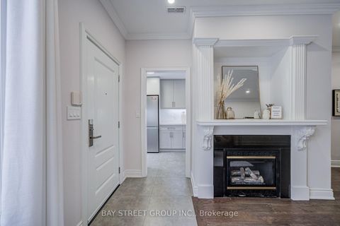 Photo 10 at 105 - 11 Everson Drive, Willowdale East, Toronto